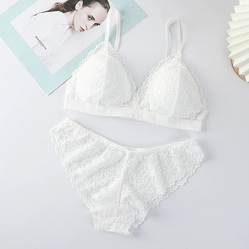 Women's V-Neck Push-Up Bralette & Low-Rise Brief Set — Non-Wire