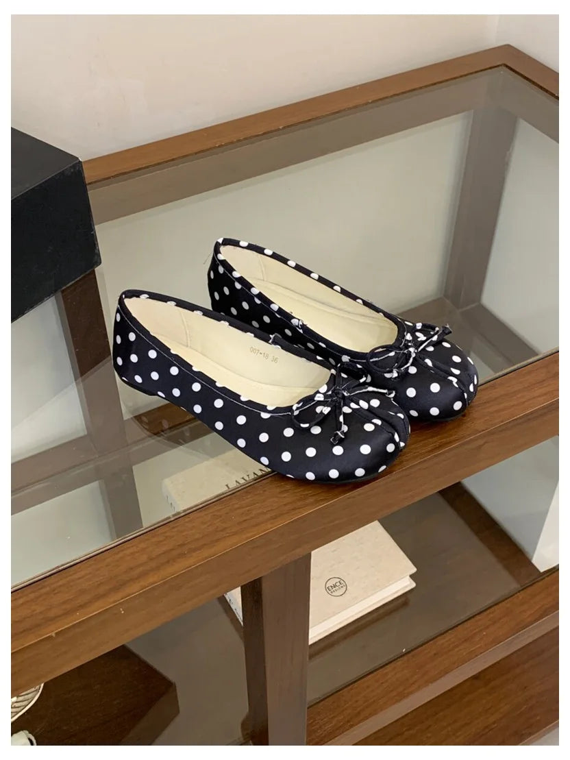 New Brand Women Flats Soft Ballet Shoes Slip On Loafers Soft Moccasins Tabi Ninja Casual Shoes Mujer Ladies Shoes Bow Knot Mujer