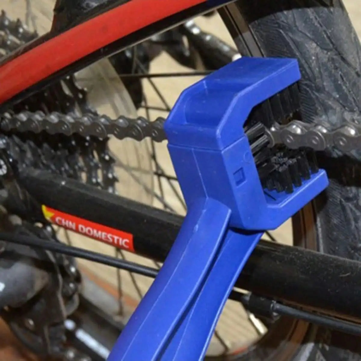 Bicycle cleaning tools - Motorcycle and bicycle chain cleaning brush, gear brush, outdoor cleaning brush, large bristle brush