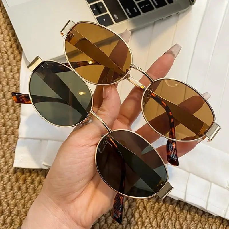 2025 New Fashion Retro Women Sunglasses Luxury Oval Frame Sunshade UV400 Unisex Outdoor Glasses for Traveling, Driving, Parties