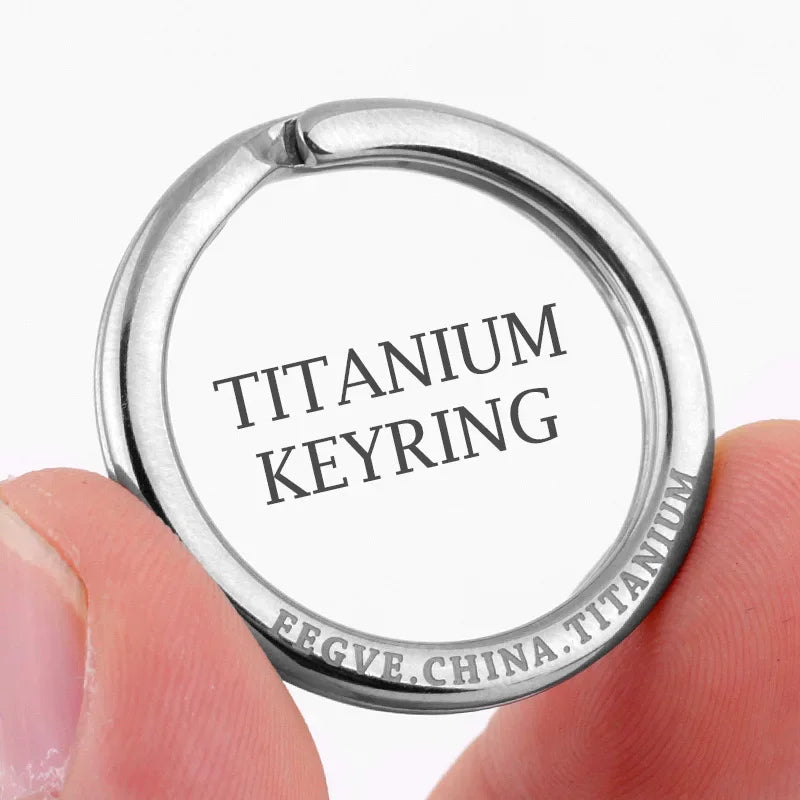 Real Titanium Men Keyring Flat Key Chain Rings Holder Car Lightweight Keychain Buckle Jewelry Quickdraw EDC Wholesale Best Gift