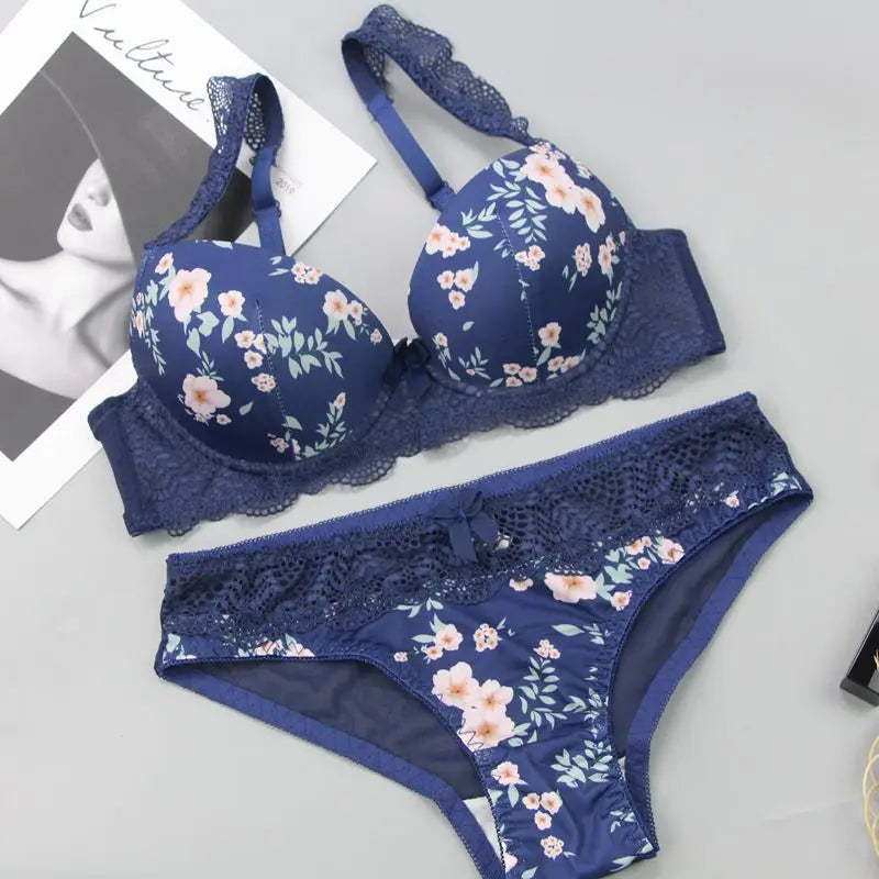 Women's Plus Size Cotton Bralette & Low-Rise Panty Set