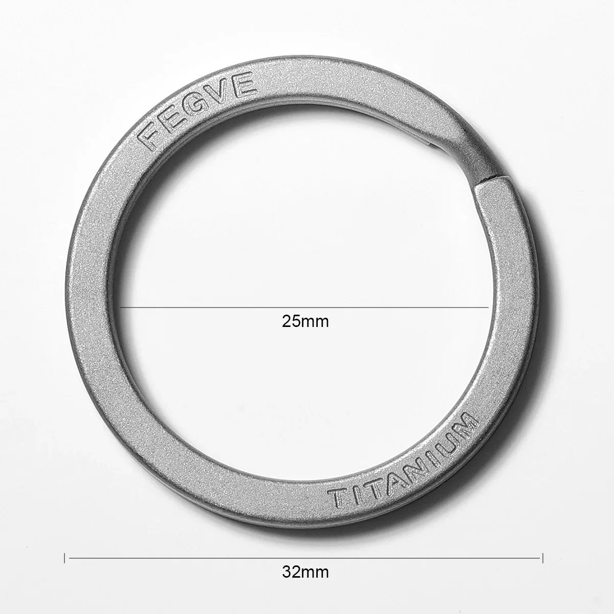 Real Titanium Men Keyring Flat Key Chain Rings Holder Car Lightweight Keychain Buckle Jewelry Quickdraw EDC Wholesale Best Gift