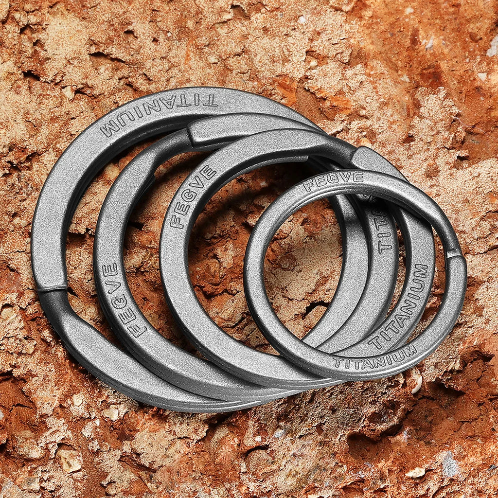 Real Titanium Men Keyring Flat Key Chain Rings Holder Car Lightweight Keychain Buckle Jewelry Quickdraw EDC Wholesale Best Gift