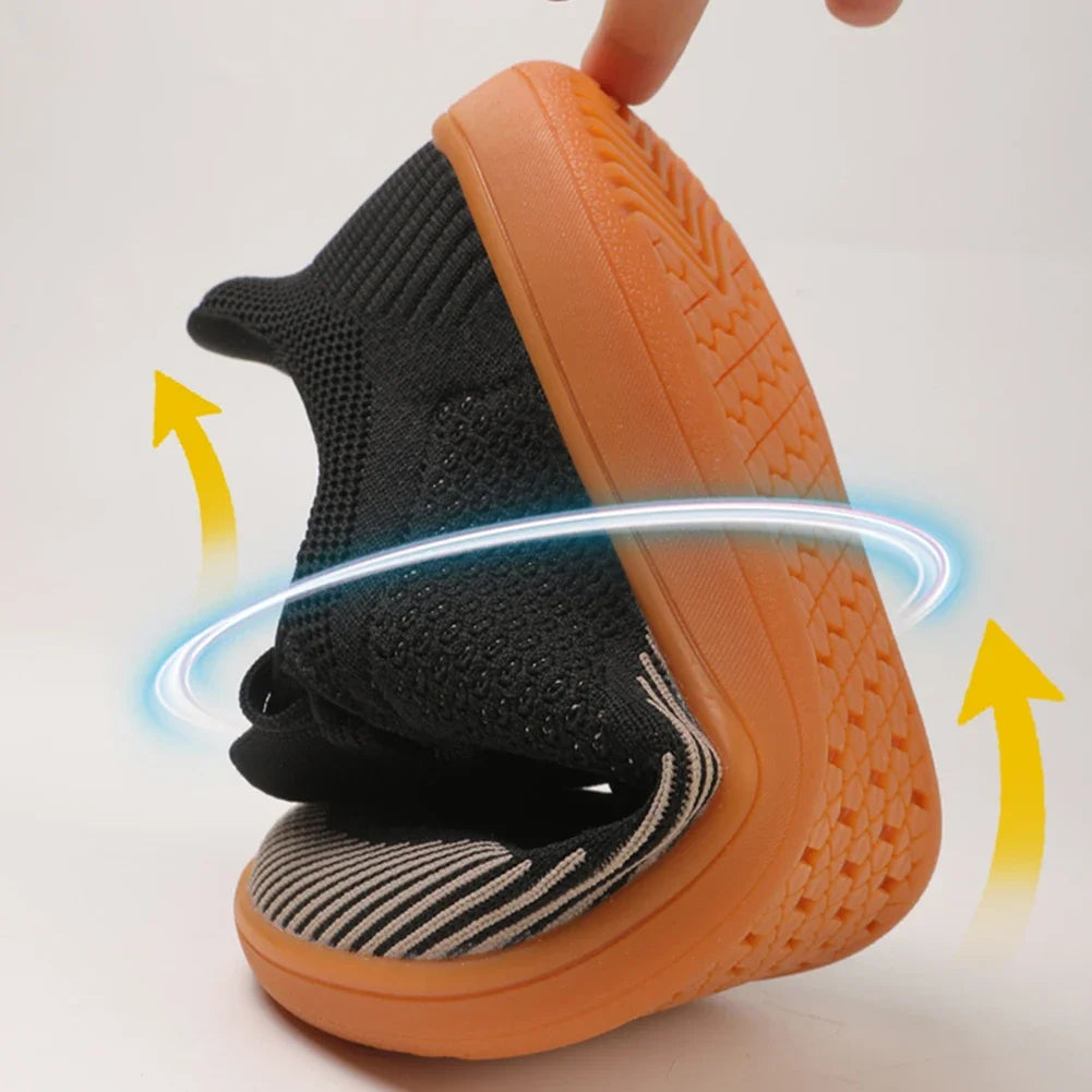 Minimalist Barefoot Shoes Breathable Wide Toe Cross Trainer Hands Free Walking Sneakers Lightweight Trekking Shoes for Men Women