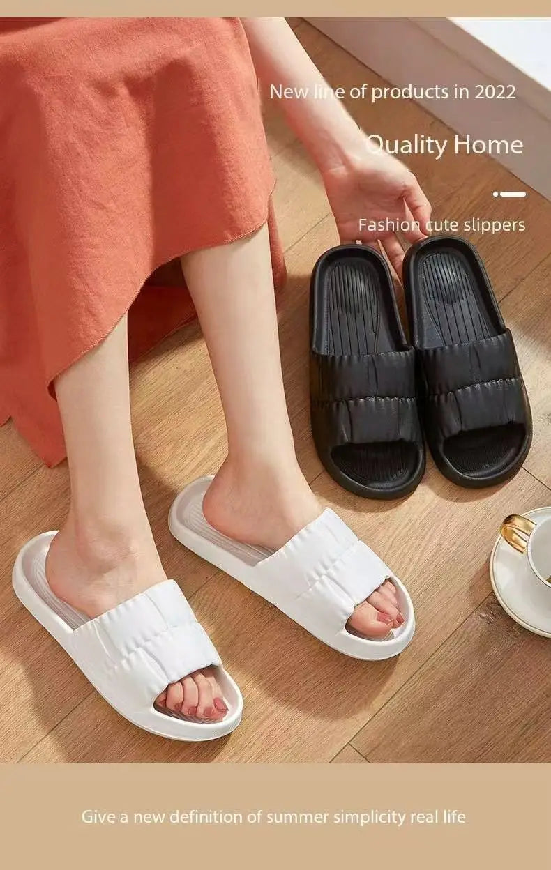 Women Soft Sole Cloud Slippers Thicken Platform Indoor Outdoor Beaches Sandals Summer EVA Non Slip Flip Flops 2025 New Wholesale
