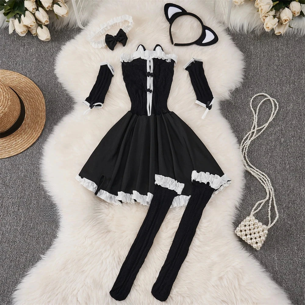 Women's Lingerie Set — Lace Bra, Panty & Suspender Outfit