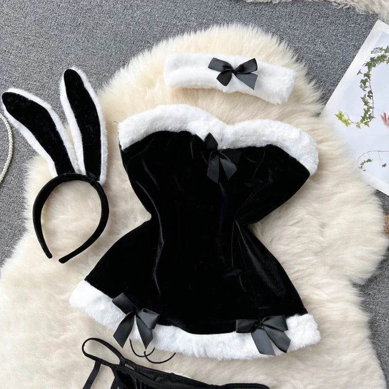 Women's Lingerie Set — Lace Bra, Panty & Suspender Outfit