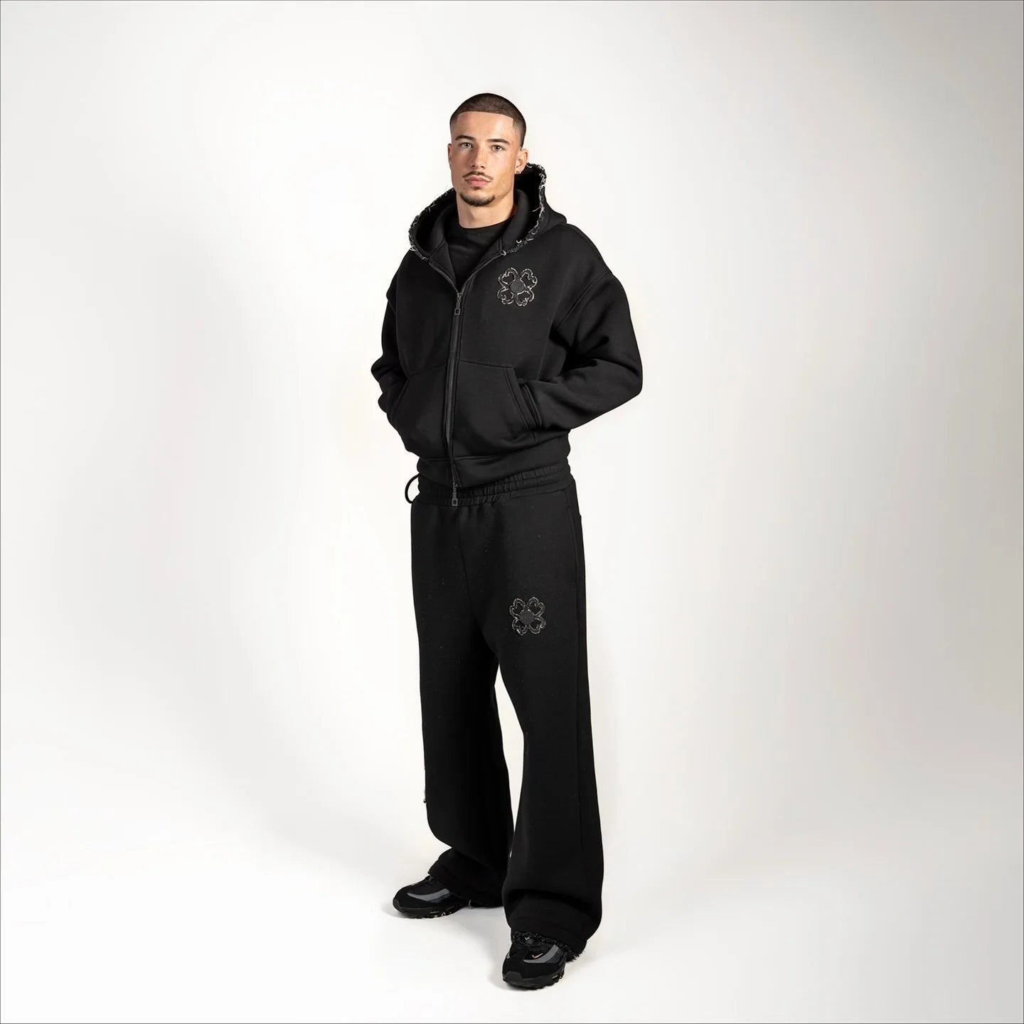 European Street Style Four-Leaf Clover Men's Oversized Activewear Set, Unisex Fit Zip-Up Hoodie Multi-Color Trendy Two-Piece Set