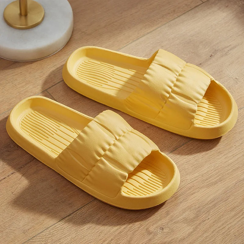 Women Soft Sole Cloud Slippers Thicken Platform Indoor Outdoor Beaches Sandals Summer EVA Non Slip Flip Flops 2025 New Wholesale