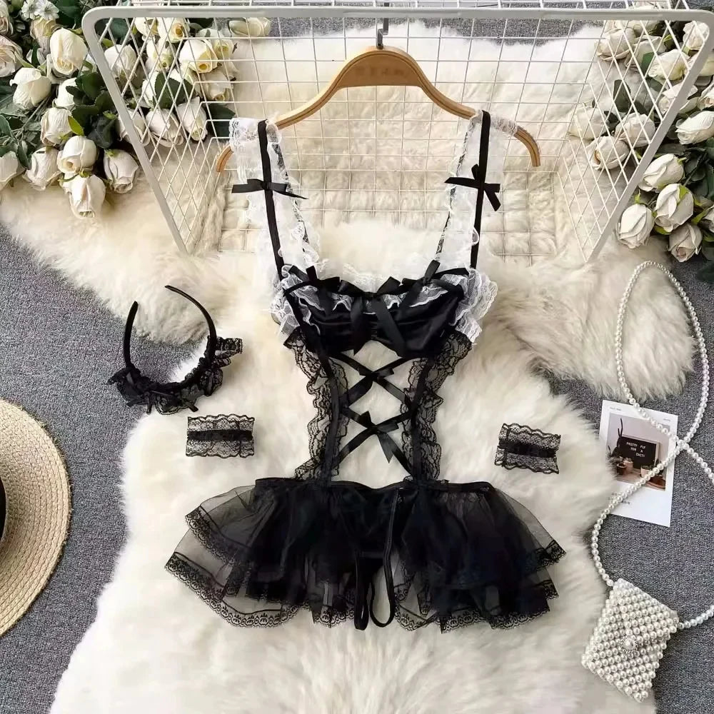Women's Lingerie Set — Lace Bra, Panty & Suspender Outfit