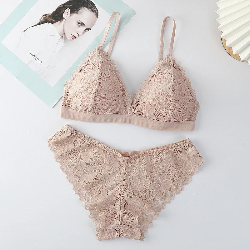 Women's V-Neck Push-Up Bralette & Low-Rise Brief Set — Non-Wire