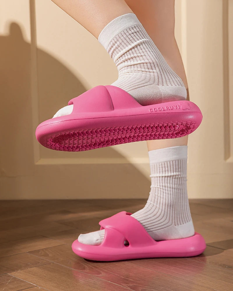Women's Sandals Summer 2026 Lightweight Soft Sole Cloud Slides Woman Shoes Beach Sandals Woman Bathroom Non Slip Home Slippers