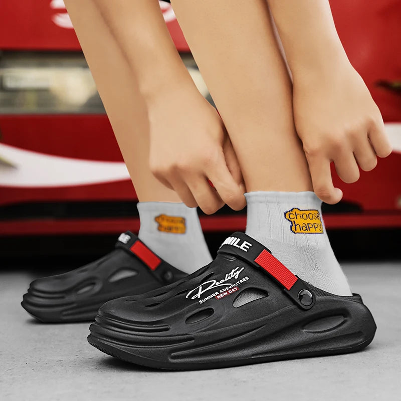 Fashion Outdoor Garden Clogs Summer Slippers For Men Couple Casual Shoes Fashion Luxury Sandals Comfort Home Soft Slippers 40-45