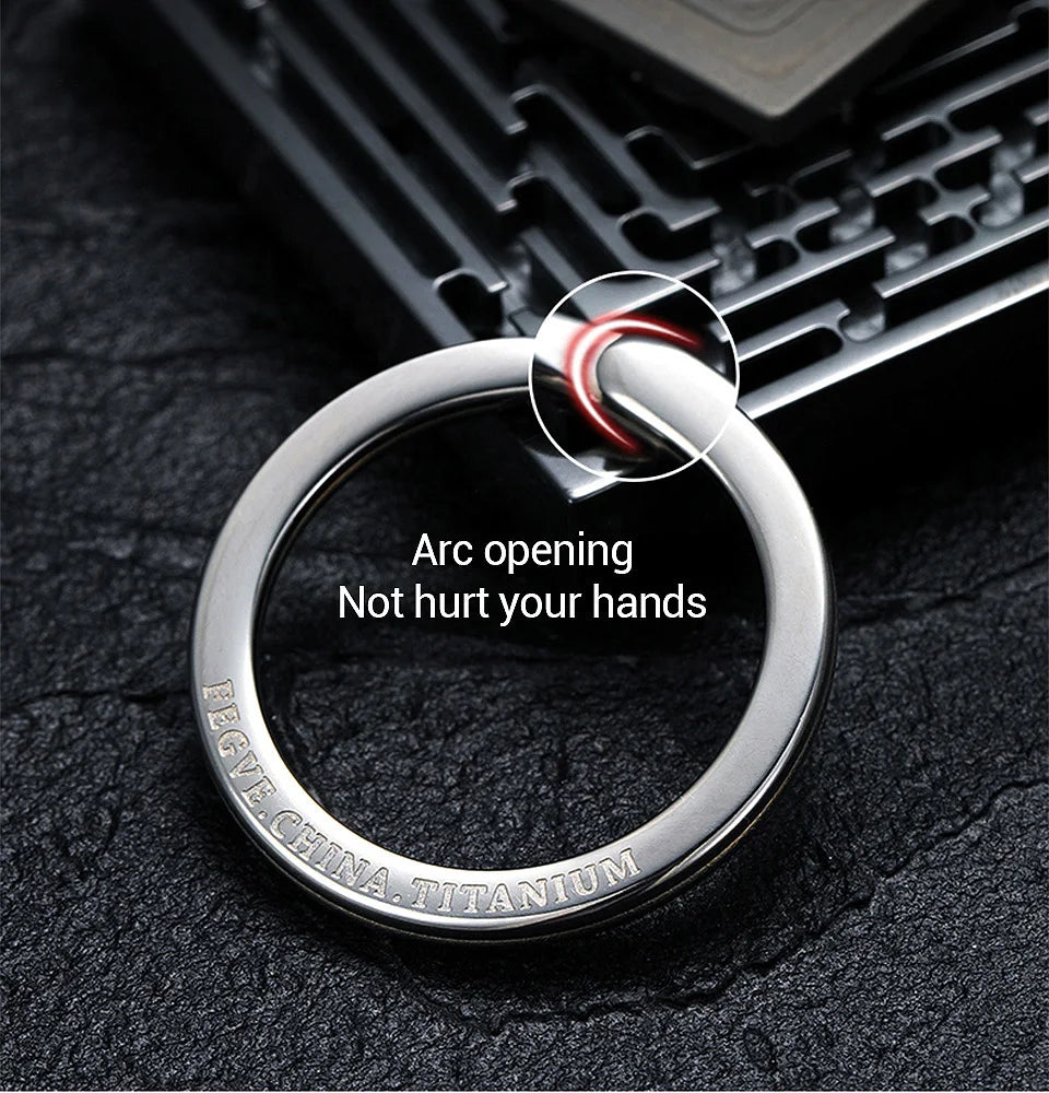 Real Titanium Men Keyring Flat Key Chain Rings Holder Car Lightweight Keychain Buckle Jewelry Quickdraw EDC Wholesale Best Gift