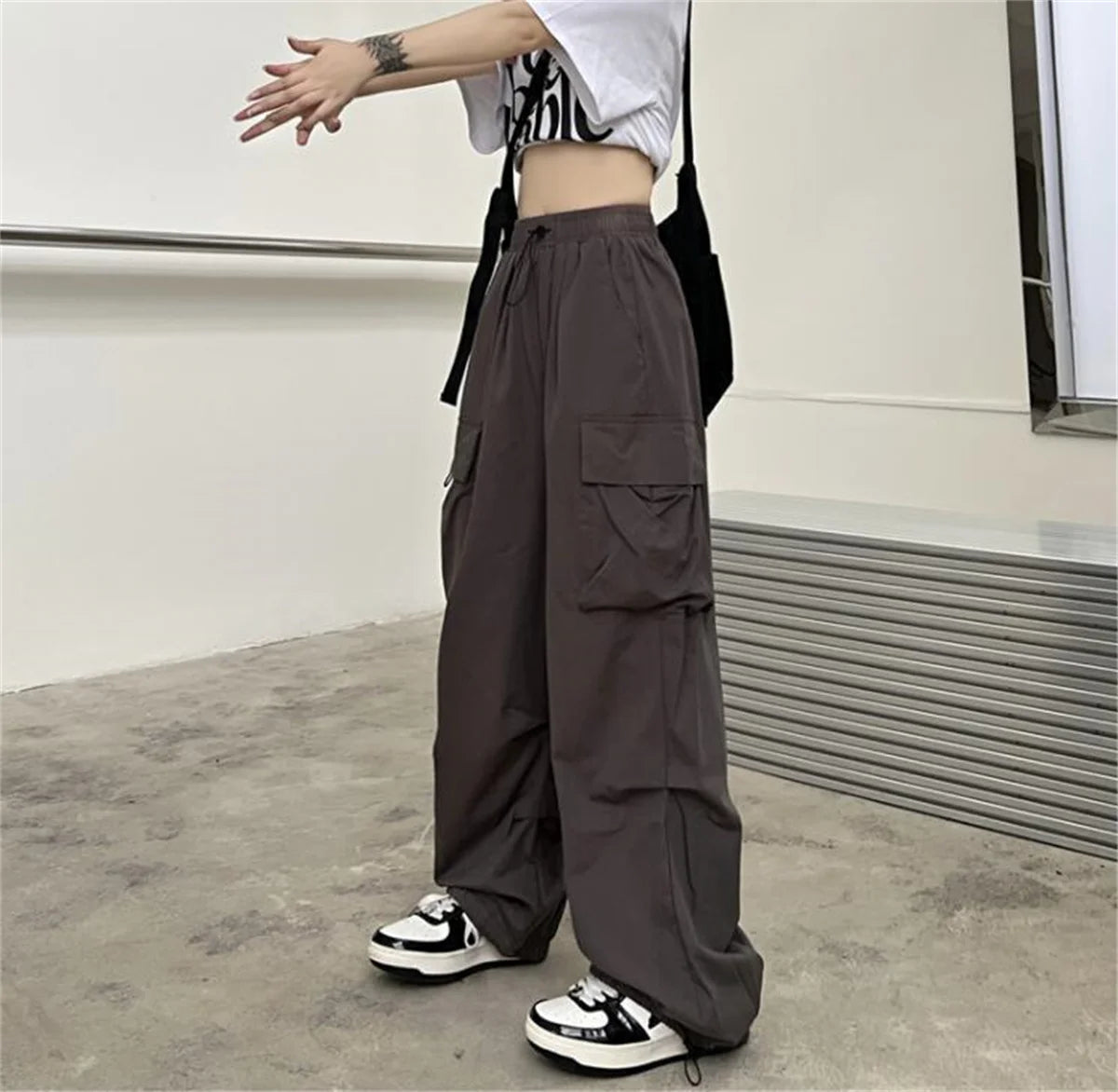 Red Big Pockets Cargo Pants Women High Waist Loose Streetwear Baggy Tactical Trouser Fashion Hip Hop Joggers Trousers Female