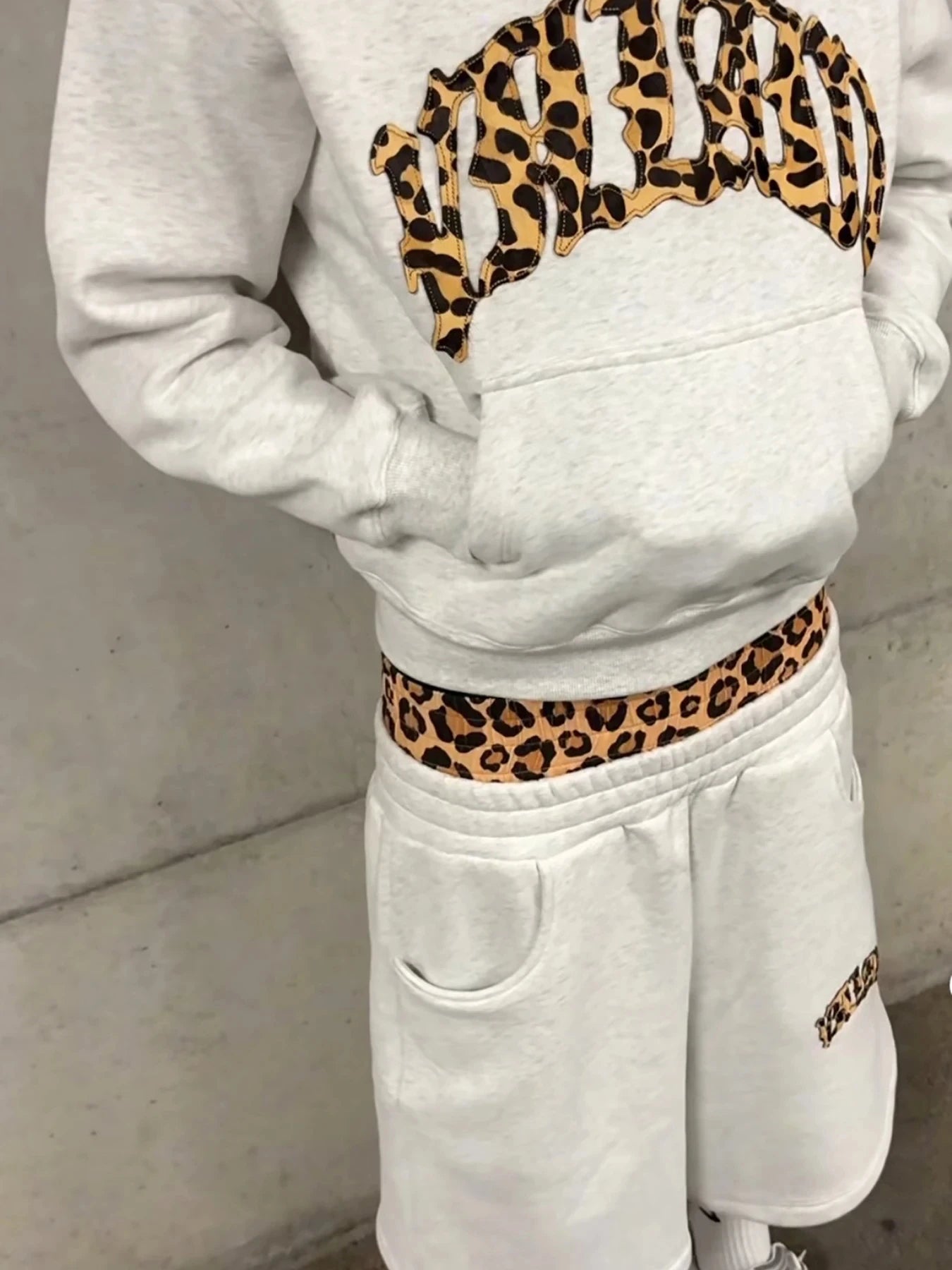 2025 new trendy high-quality cross-border leopard print casual sports men's and women's hooded sweatshirt pants