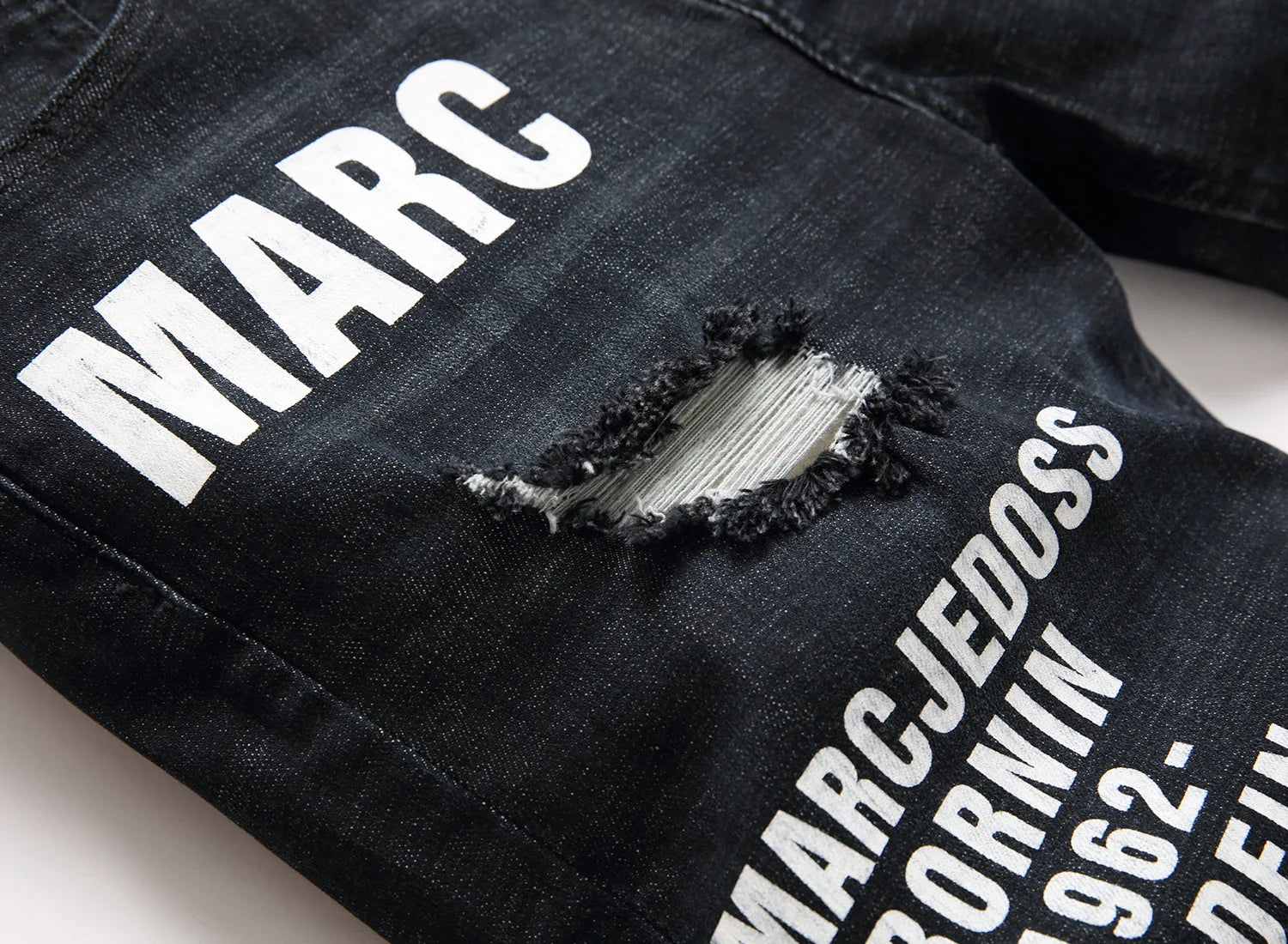 Men Summer White Ripped Denim Shorts Male Holes Short Jeans New Fashion Streetwear Stretch Jeans Shorts Pants Srtaight Fit Jeans