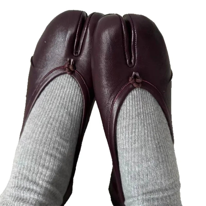 Split Toe Women Ballet Flats Shoes Soft Leather Comfortable Walking Shoes Retro Slip-on Loafers Ladies Casual Luxury Shoes 2026