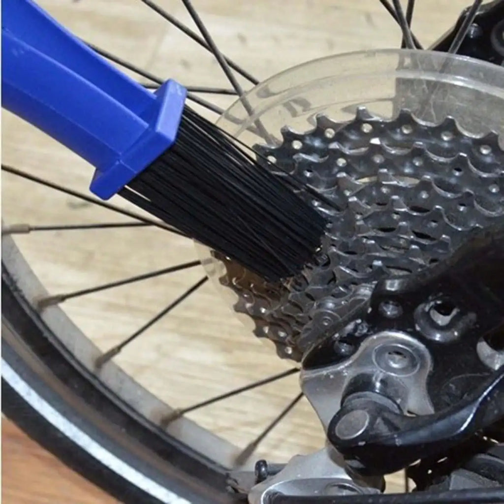 Bicycle cleaning tools - Motorcycle and bicycle chain cleaning brush, gear brush, outdoor cleaning brush, large bristle brush