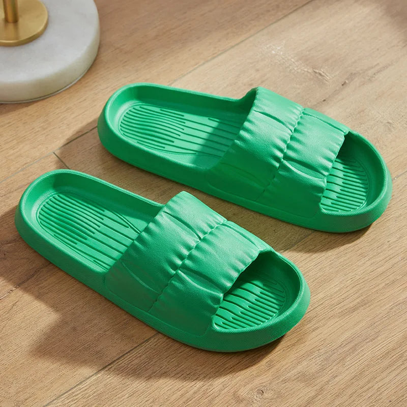 Women Soft Sole Cloud Slippers Thicken Platform Indoor Outdoor Beaches Sandals Summer EVA Non Slip Flip Flops 2025 New Wholesale