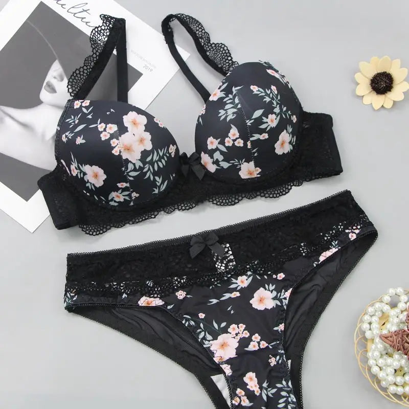 Women's Plus Size Cotton Bralette & Low-Rise Panty Set