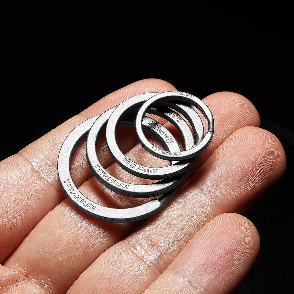 Real Titanium Men Keyring Flat Key Chain Rings Holder Car Lightweight Keychain Buckle Jewelry Quickdraw EDC Wholesale Best Gift