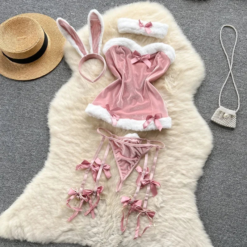 Women's Lingerie Set — Lace Bra, Panty & Suspender Outfit