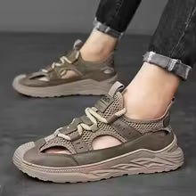 New Summer Men Sports Sandals Fashion Outdoor Non Slip Soft Breathable Casual Beach Shoes Trend Light and Comfortable Slippers