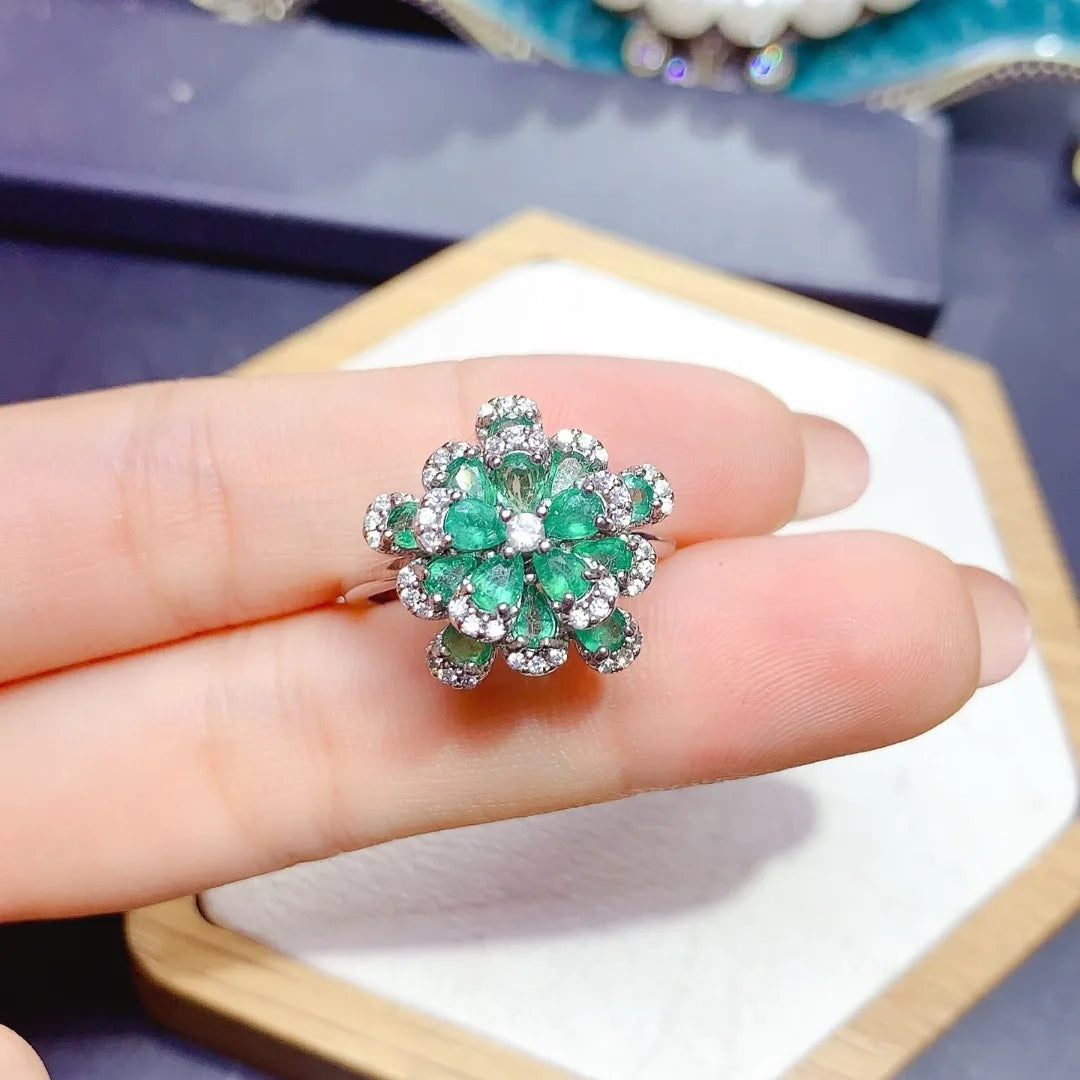 Designer Ring for Women Showcases A Stunning Natural Emerald in High Quality S925 Sterling Silver Pure Luxury Reimagined