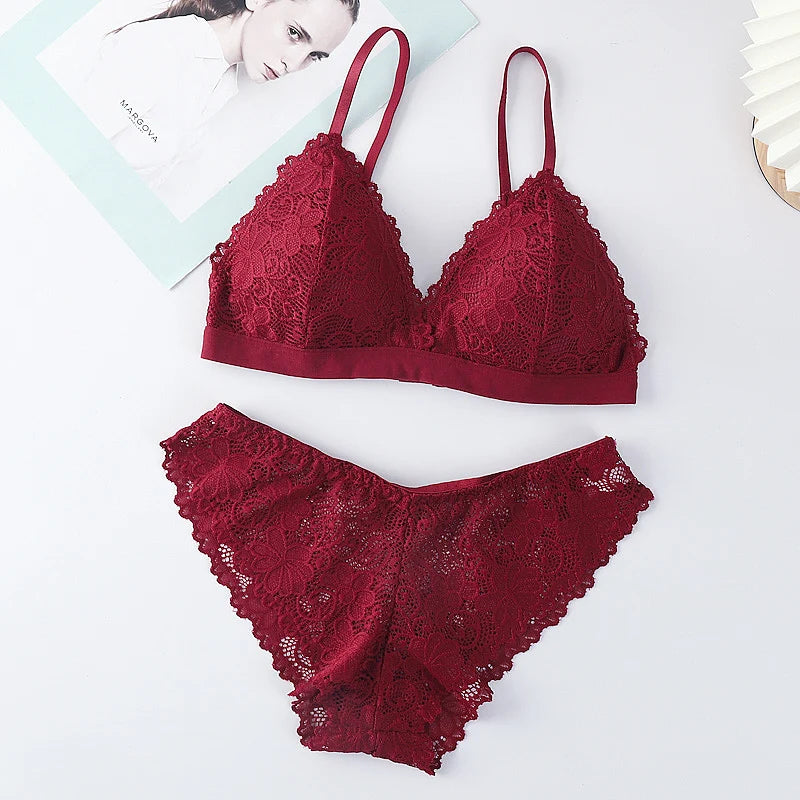 Women's V-Neck Push-Up Bralette & Low-Rise Brief Set — Non-Wire