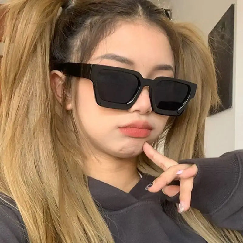 New Retro Classic Square Sunglasses for Men Women Fashion Luxury Brand Vintage Frame Sun Glasses Modern Female Male Shades UV400