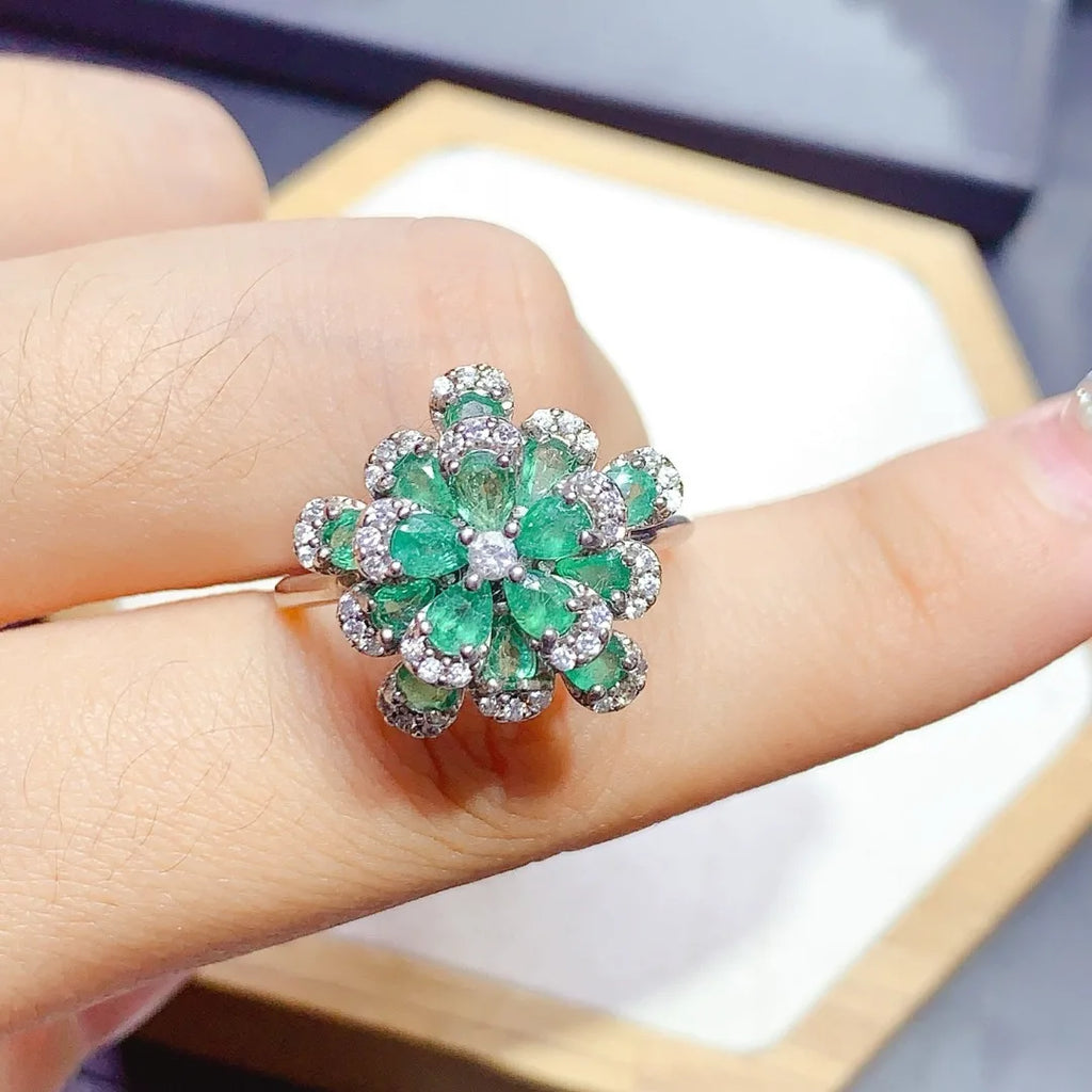 Designer Ring for Women Showcases A Stunning Natural Emerald in High Quality S925 Sterling Silver Pure Luxury Reimagined