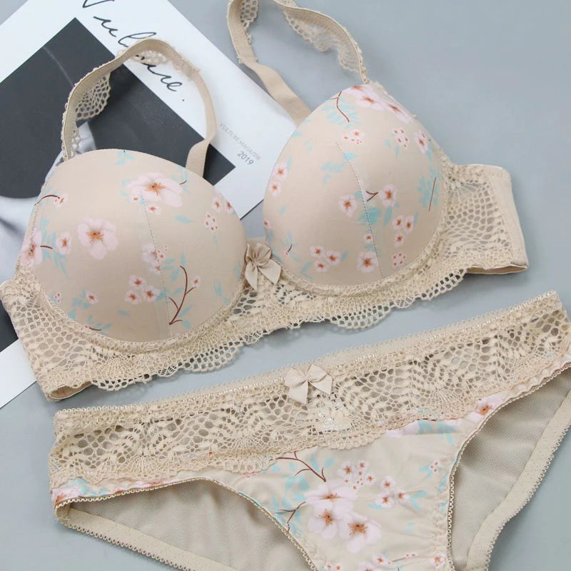 Women's Plus Size Cotton Bralette & Low-Rise Panty Set