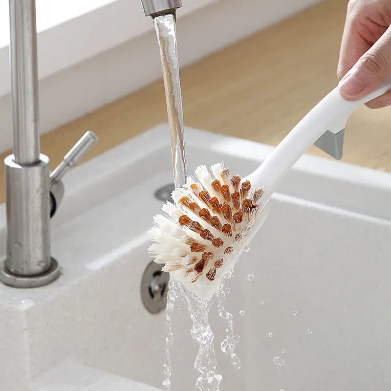 Kitchen Long Handle Descaling and Oil Cleaning Brush for Washing Dishes and Pots To Remove Dirt Without Damaging The Pot