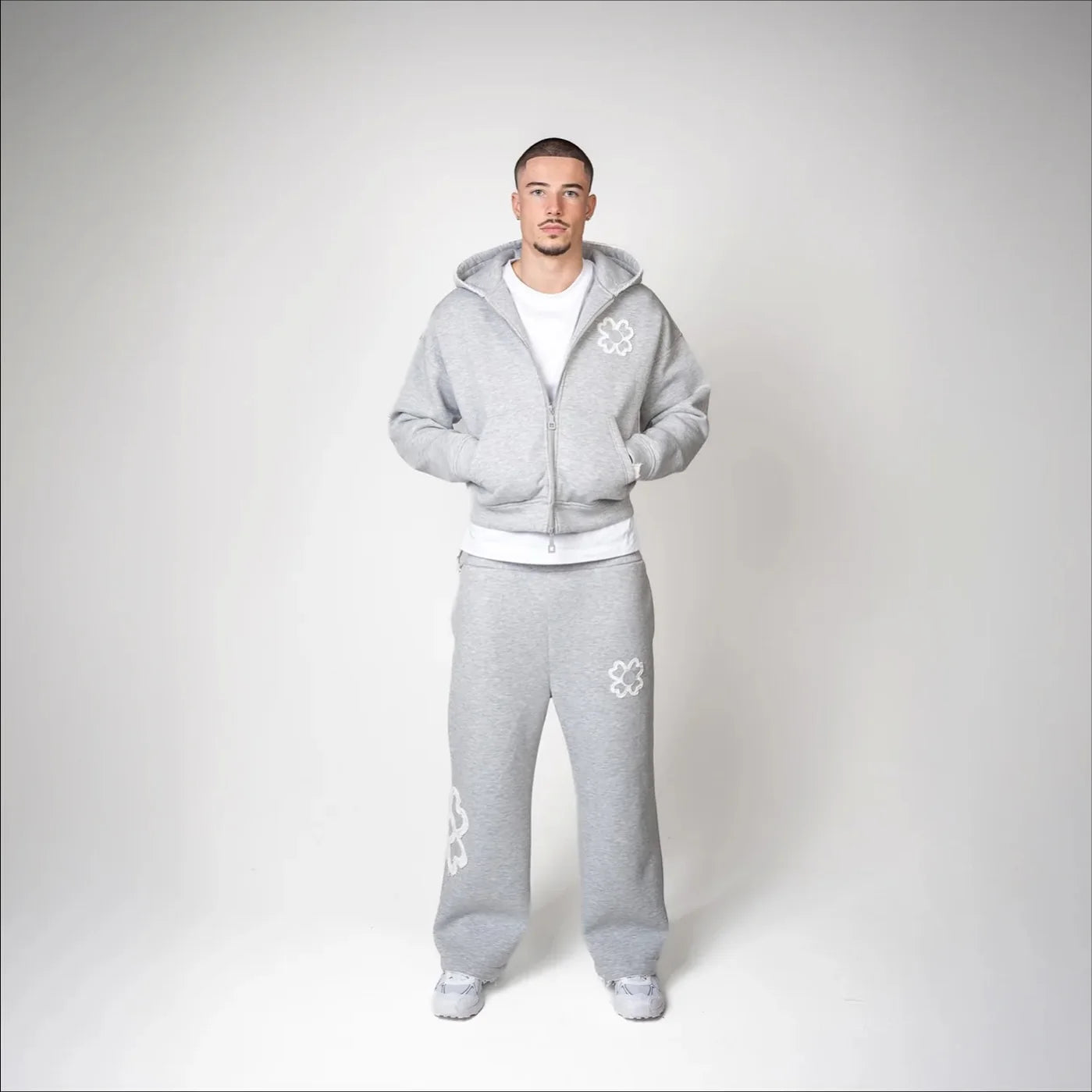 European Street Style Four-Leaf Clover Men's Oversized Activewear Set, Unisex Fit Zip-Up Hoodie Multi-Color Trendy Two-Piece Set