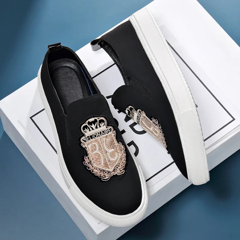 2025 Popular Summer Casual Shoes Men Comfortable Slip-On Embroidery Suede Leather Shoes European Style Loafers Men Black